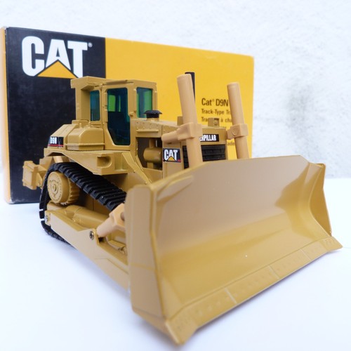 Nzg metallmodell caterpillar - ,