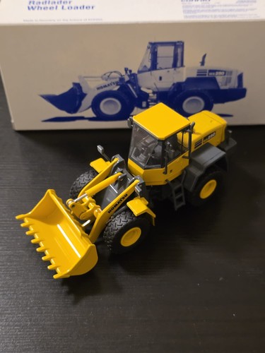 Conrad 2439 50 - 1:50, komatsu