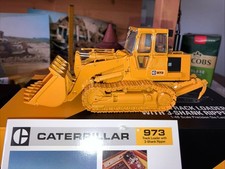 CCM CAT 973, Modell 1:48