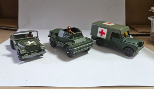 Corgi junior military - junior,